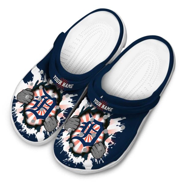 Customized Detroit Tigers Gripping Hand Crocs Trendy