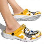 Customized Pittsburgh Steelers Gripping Hand Crocs Best selling