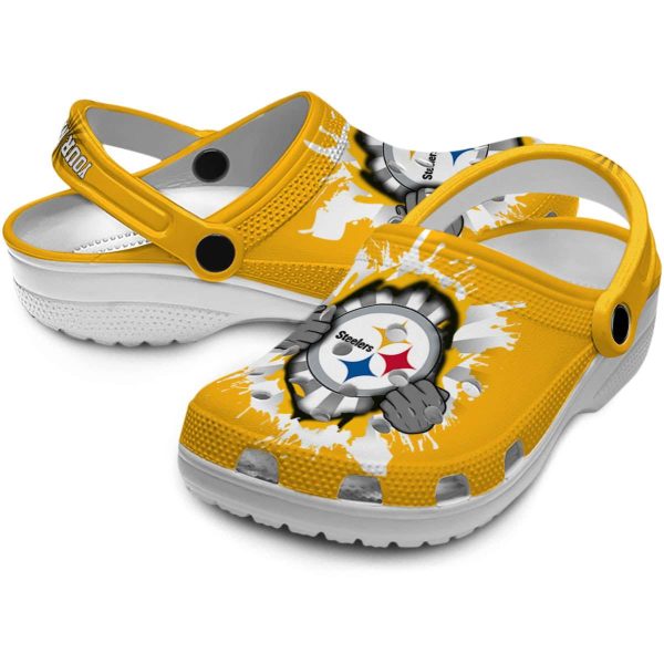 Customized Pittsburgh Steelers Gripping Hand Crocs Latest Model