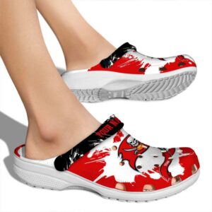 Customized Tampa Bay Buccaneers Splatter Pattern Crocs High quality