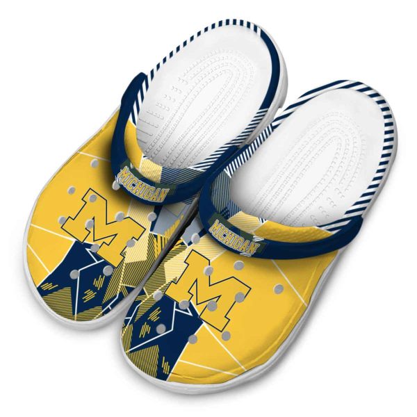 Michigan Wolverines Geometric Background Crocs Trendy