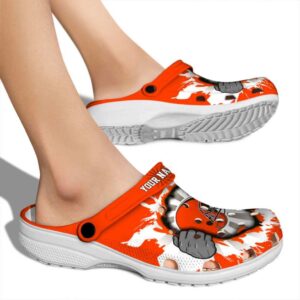 Personalized Cleveland Browns Gripping Hand Crocs High quality