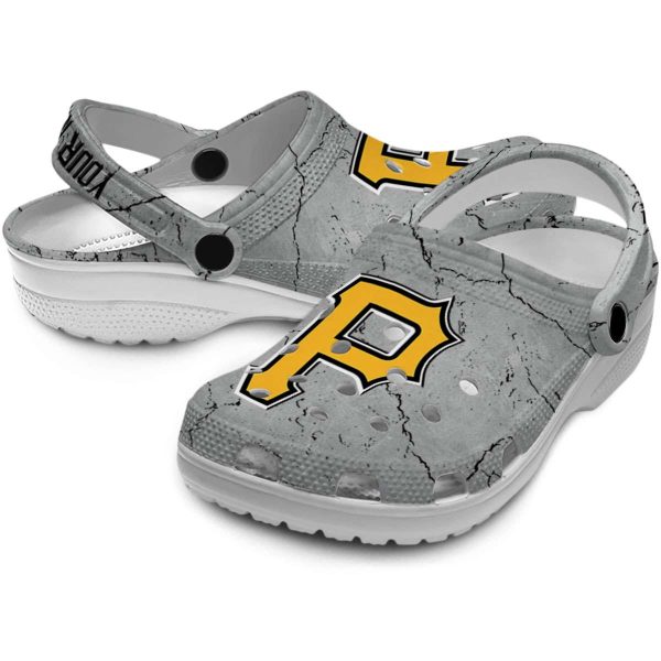 Personalized Pittsburgh Pirates Cracked Texture Crocs Latest Model