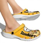 Personalized Pittsburgh Steelers Contrasting Stripes Crocs Best selling