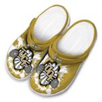 Personalized UCF Knights Gripping Hand Crocs Best selling