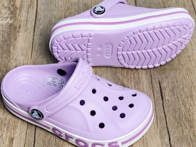 Lavender still reigns supreme as one of the most popular Crocs colors (Source: Factory Outlet)