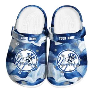 New York Yankees Ocean Waves Crocs Fashion forward