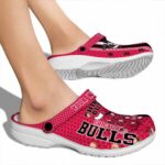 personalized chicago bulls contrasting stripes crocs fashion forward