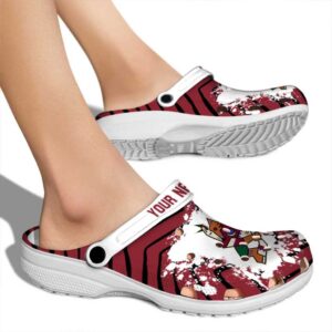 personalized arizona coyotes zigzag paint burst clog fashion forward