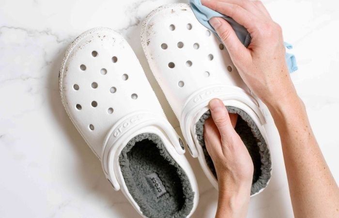 Choose a cleaning method suitable for your type of Crocs