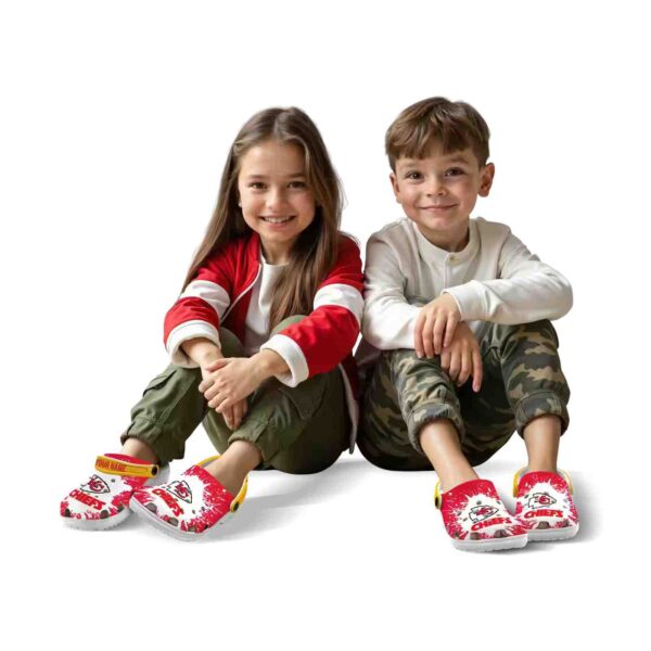 customized kansas city chiefs splash art crocs fashion forward