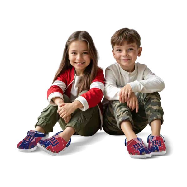 new york giants geometric background crocs fashion forward