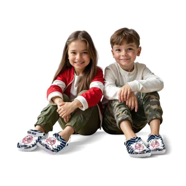 personalized new york yankees zigzag paint burst crocs fashion forward