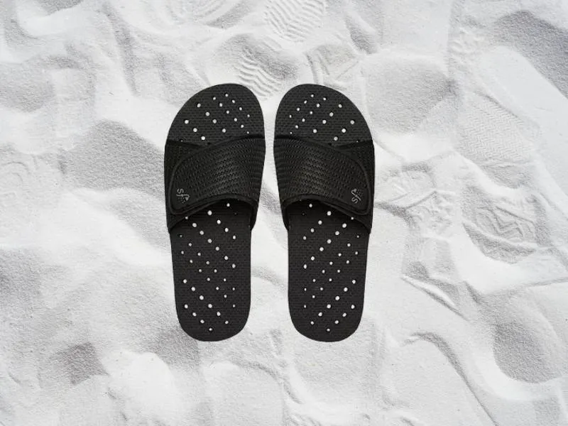 Showaflops Sandals are shoes for in-house activity, also showering!