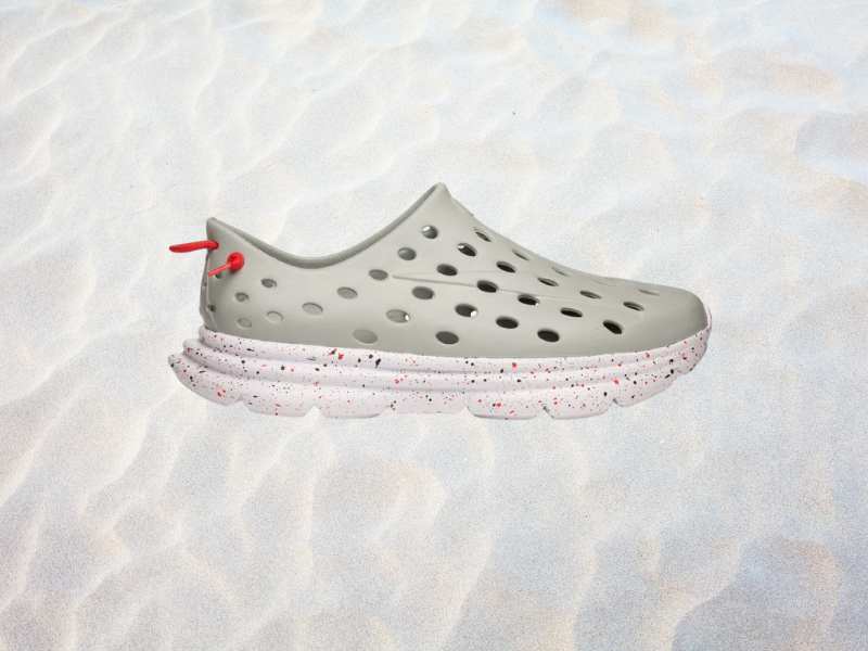 If you prefer the sporty vibe in shower, go for Kane Revive