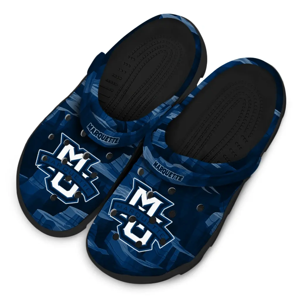 Marquette Golden Eagles Fans Clogs - Canyon Layers Blue Marquette Golden Eagles Fans Clogs - Canyon Layers Blue