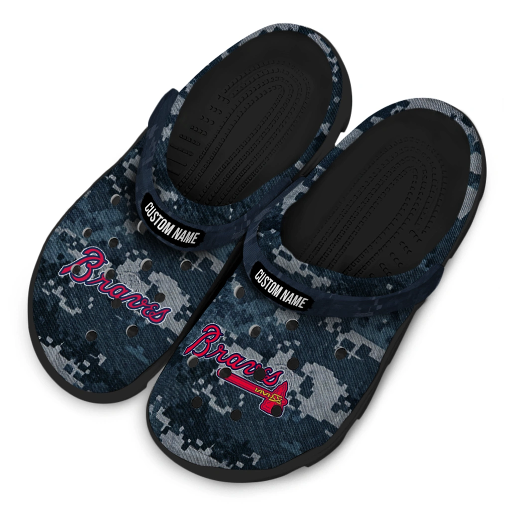 atlanta-braves-clog-custom-digital-camo-navy-latest-model.webp