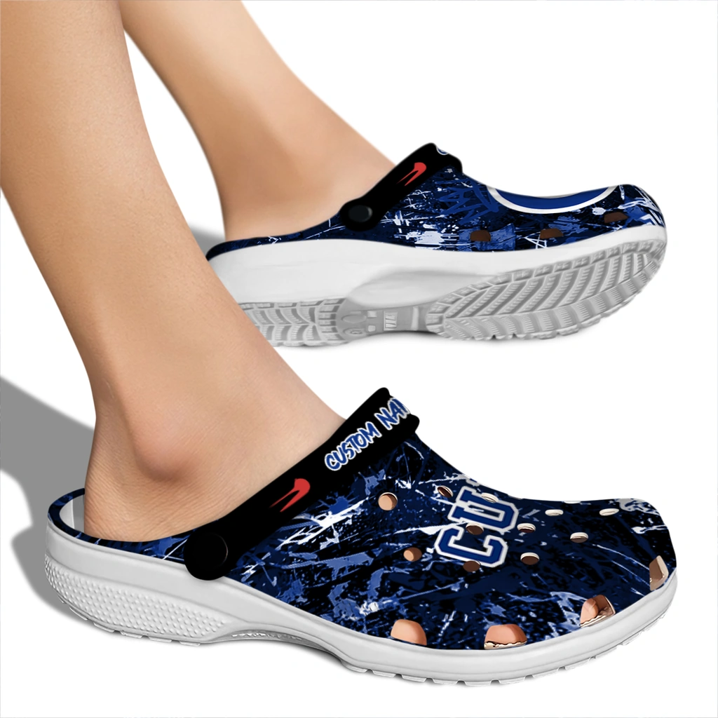 chicago-cubs-clog-personalized-graffiti-burst-blue-black-fashion-forward.webp