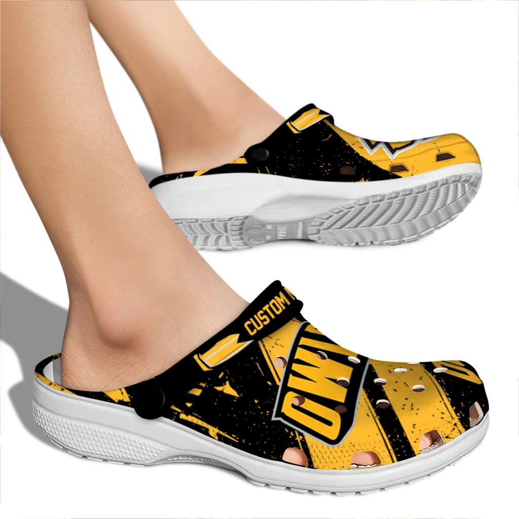 Kennesaw State Owls Clogs - Personalized Checkered Streaks Gold Black 2
