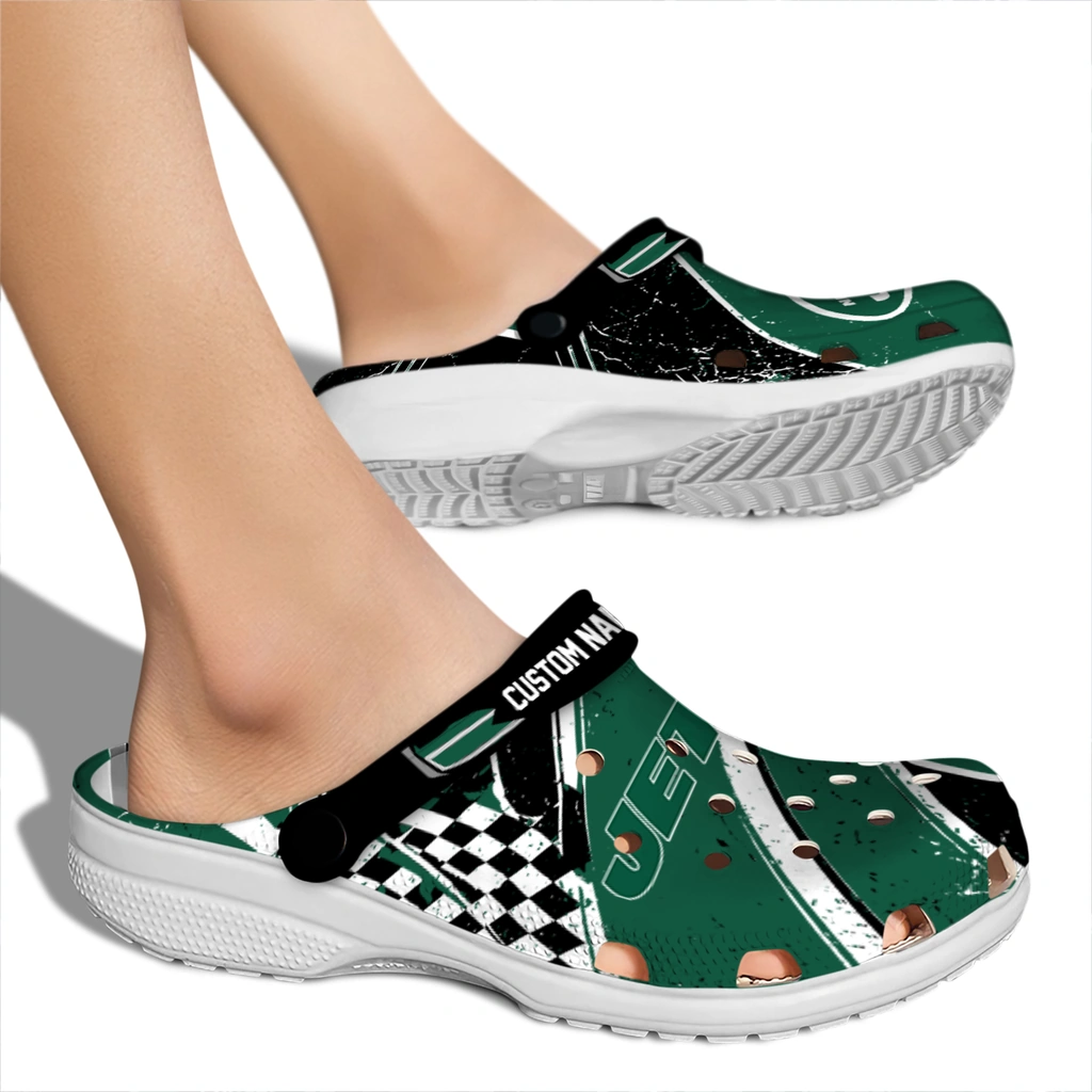 new-york-jets-clog-customized-checkered-streaks-green-black-fashion-forward.webp