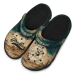 new-york-yankees-clog-personalized-cracked-landscape-fir-green-beige-best-selling.webp
