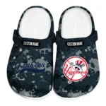New York Yankees Clogs - Personalized Digital Camo Navy 1 new-york-yankees-clog-personalized-digital-camo-navy-best-selling.webp