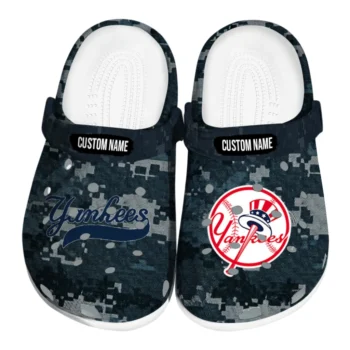 New York Yankees Clogs - Personalized Digital Camo Navy