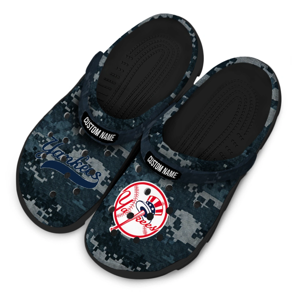 new-york-yankees-clog-personalized-digital-camo-navy-latest-model.webp