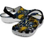 notre-dame-fighting-irish-clog-personalized-splatter-splash-navy-black-best-selling.webp
