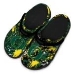 oregon-ducks-clog-custom-splatter-splash-green-black-best-selling.webp
